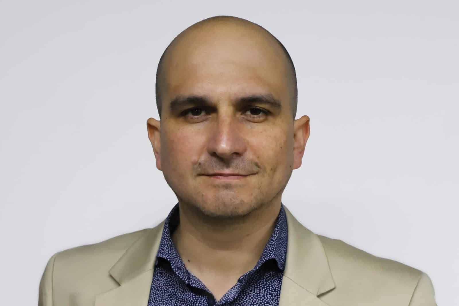 Mario Adriasola - Facilitador